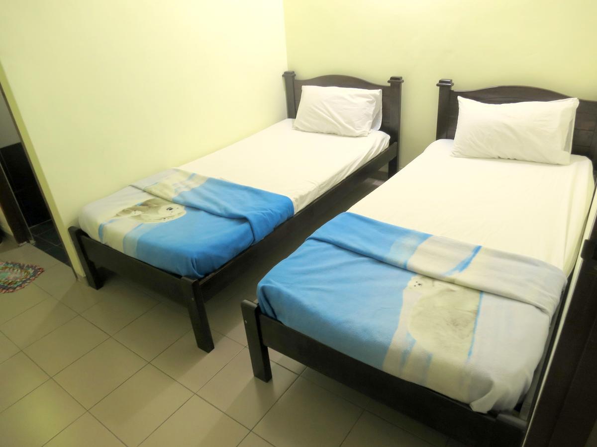 Pangkor Guesthouse Spk Kampong Sungai Udang Exteriör bild